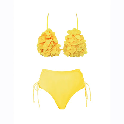 Casually Bikini With a Refined Edge
