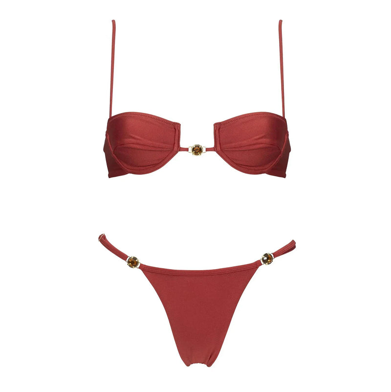 Casually Bathing Suit With a Refined Edge