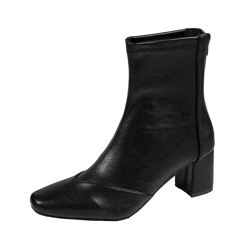 Tailored and Comfortable Orthopedic Heels