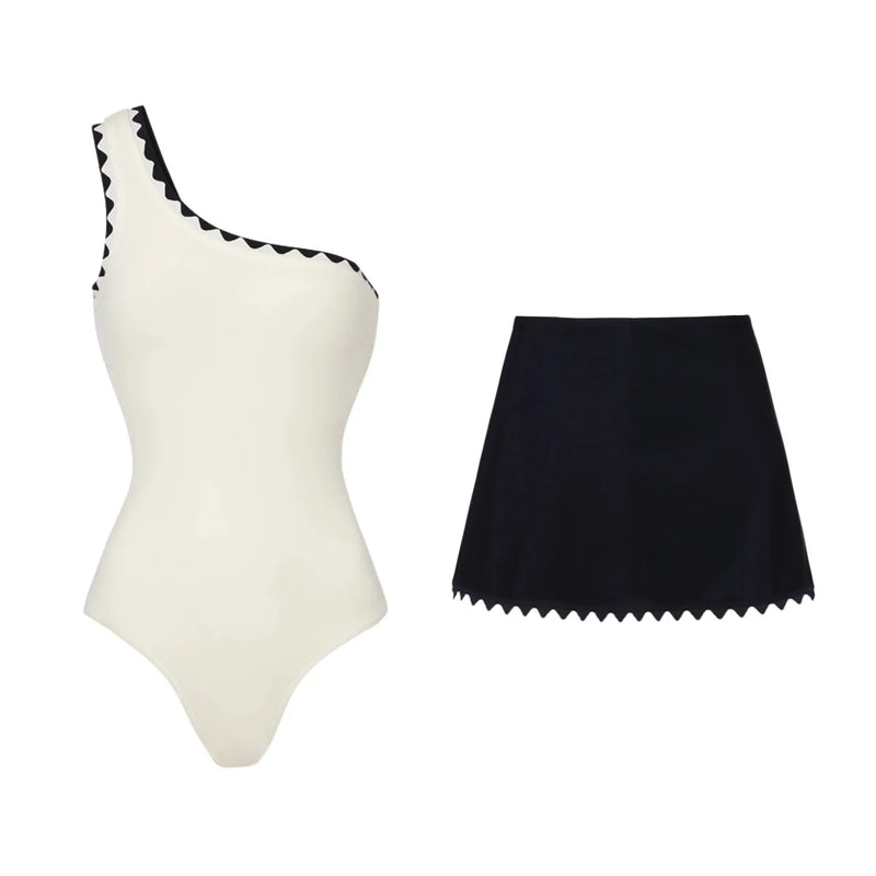 Casually Bikini With a Refined Edge
