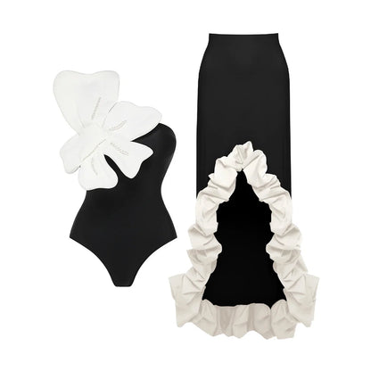 Casually Bathing Suit With a Refined Edge