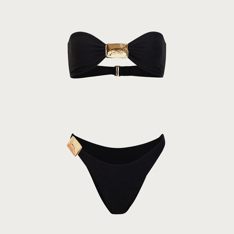 Effortlessly Bikini With a Timeless Design