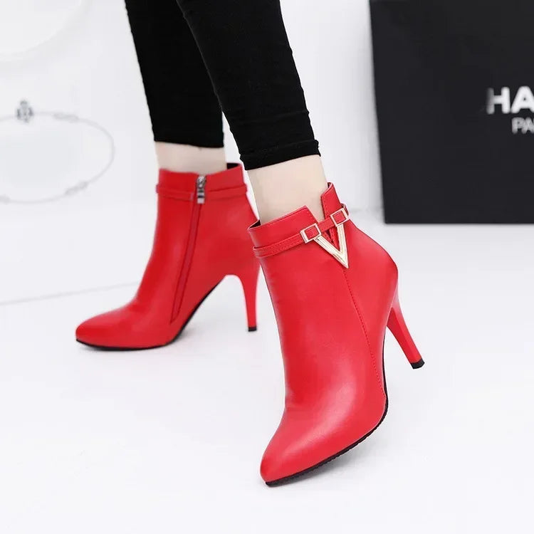 Tailored and Comfortable Orthopedic Heels