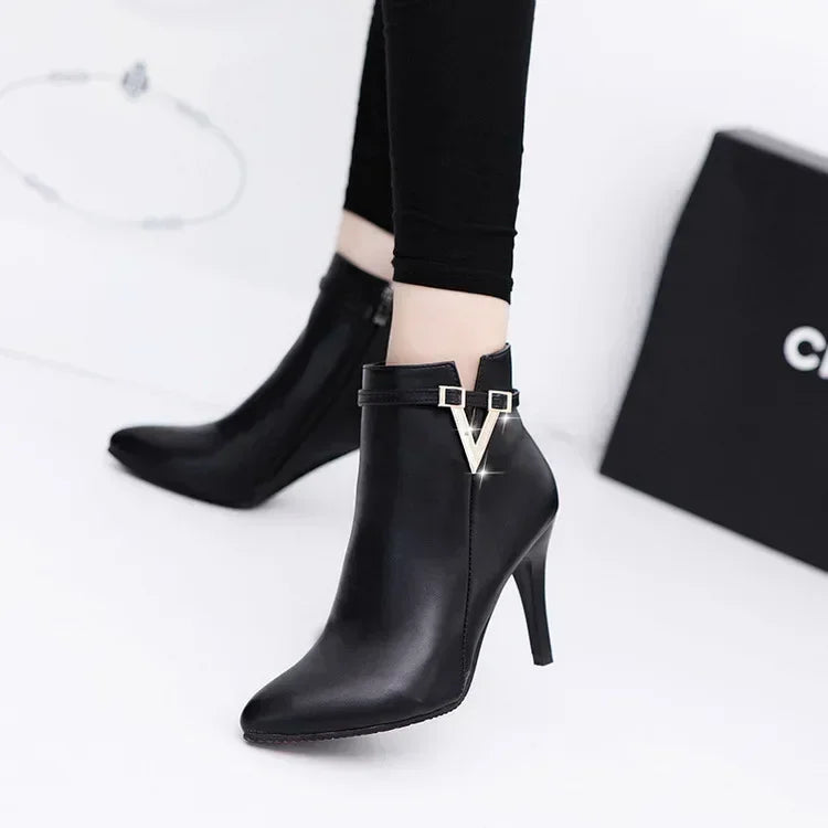 Tailored and Comfortable Orthopedic Heels
