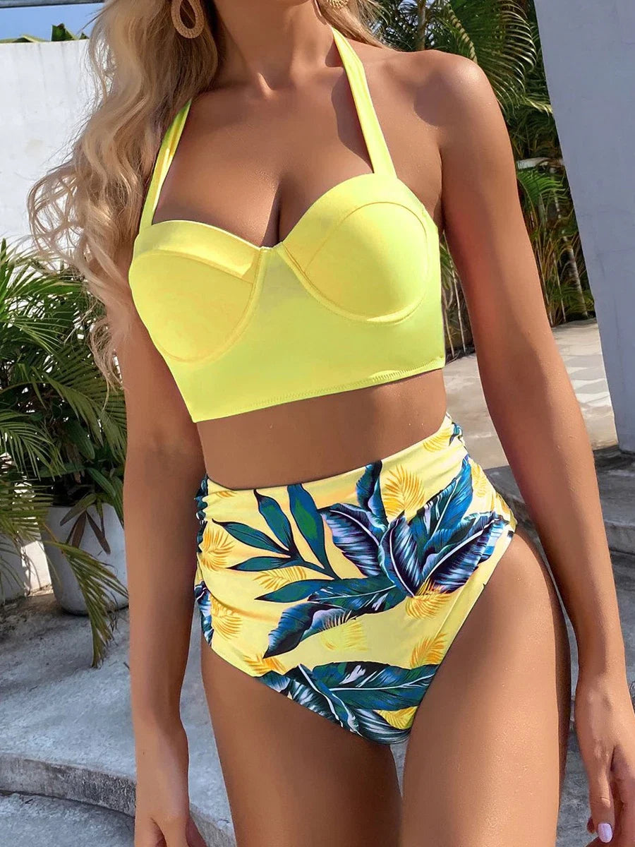 Effortlessly Bathing Suit With a Timeless Design