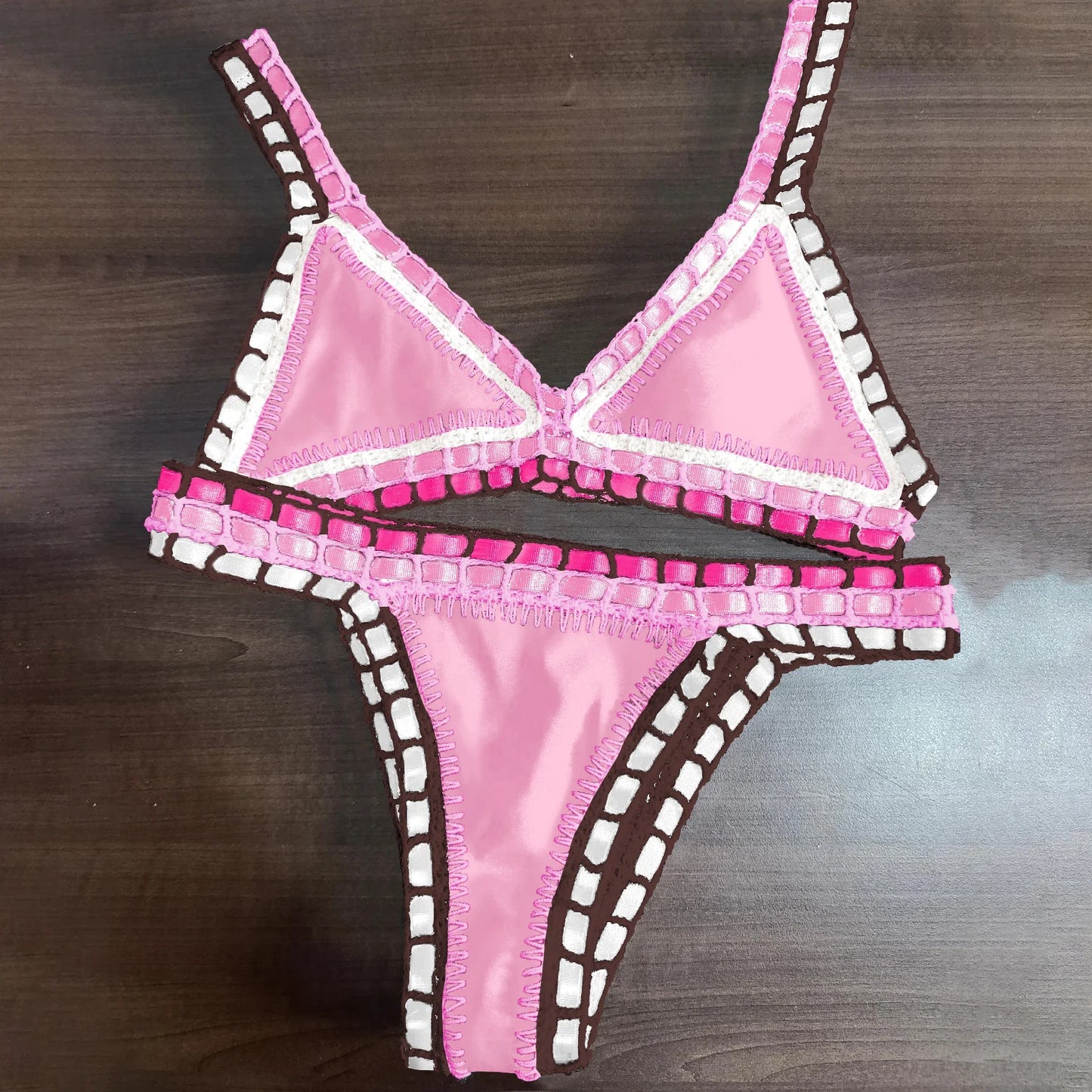 Effortlessly Bikini With a Timeless Design