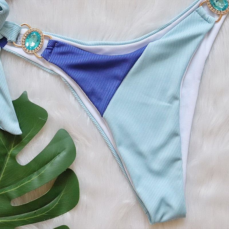 Beatriz® | Modern and Versatile Bikini