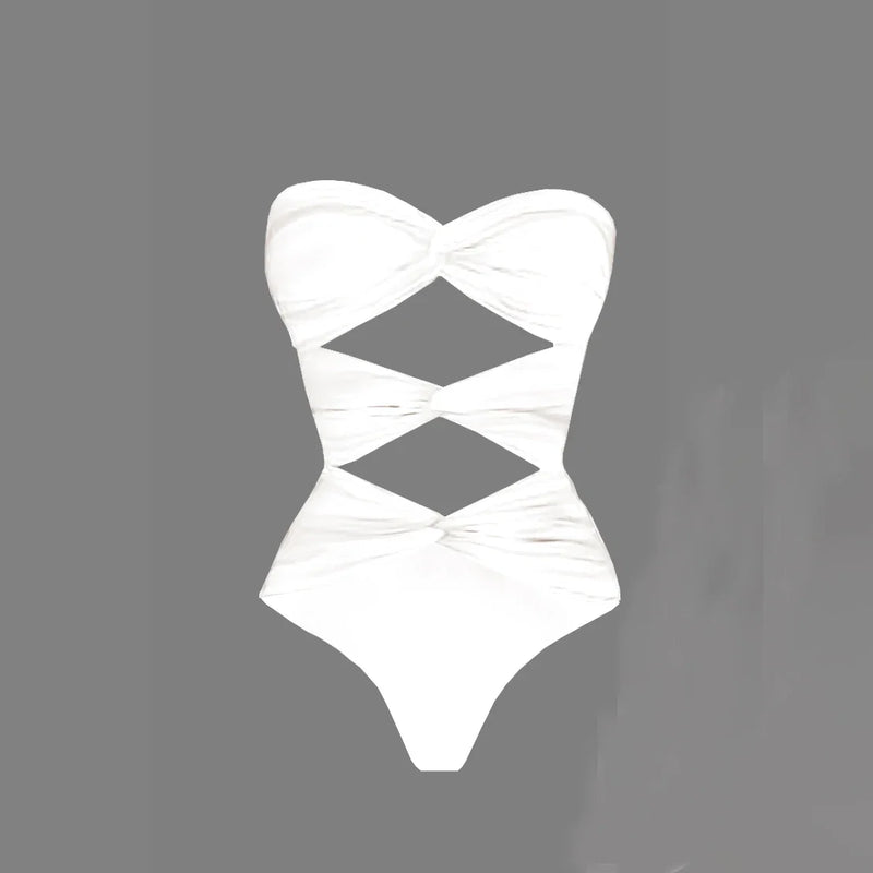 Beautifully Finished Bikini in a Timeless Design
