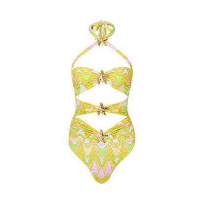 Casually Bikini With a Refined Edge