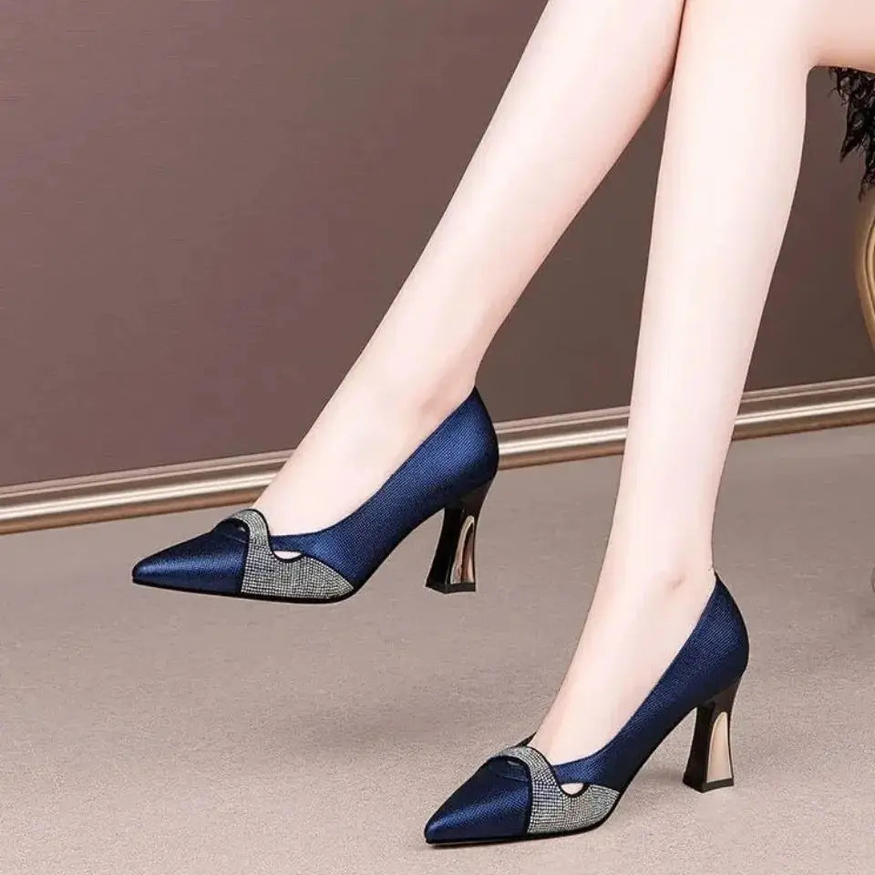Tailored and Comfortable Orthopedic Heels
