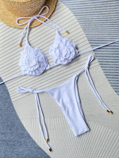 Beautifully Finished Bikini in a Timeless Design