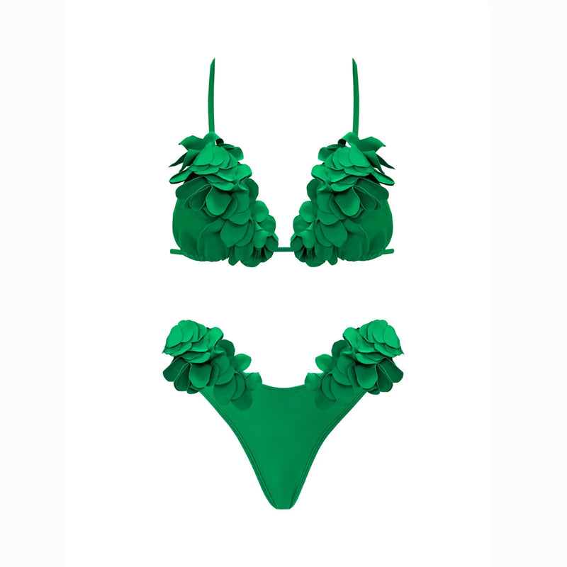 Casually Bikini With a Refined Edge