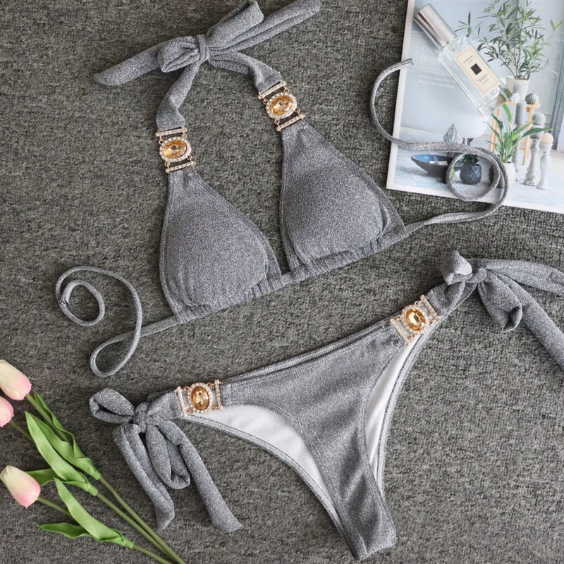 Effortlessly Bathing Suit With a Timeless Design