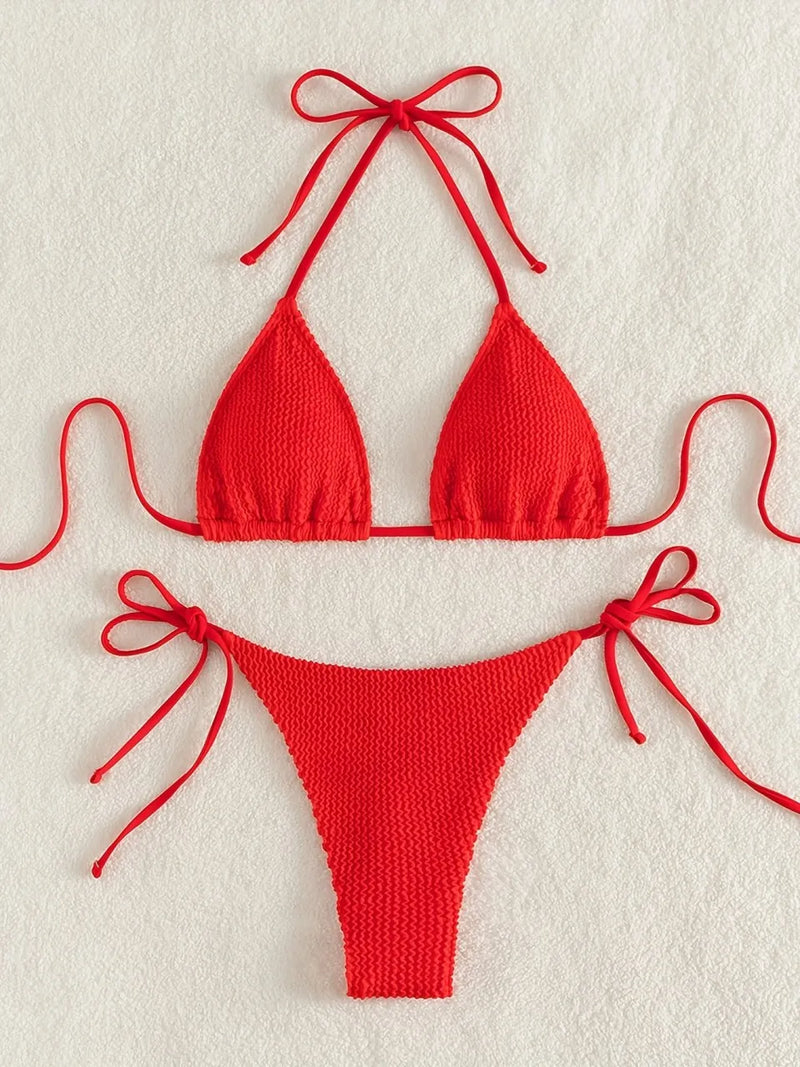 Beautifully Finished Bikini in a Timeless Design