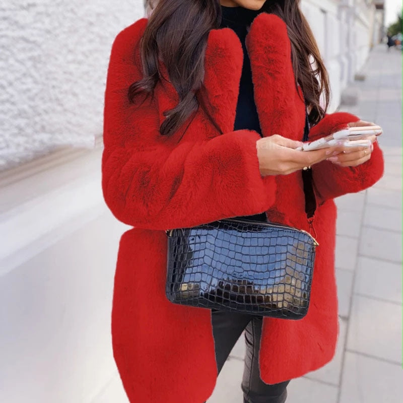 LM | Luxurious fur coat for women