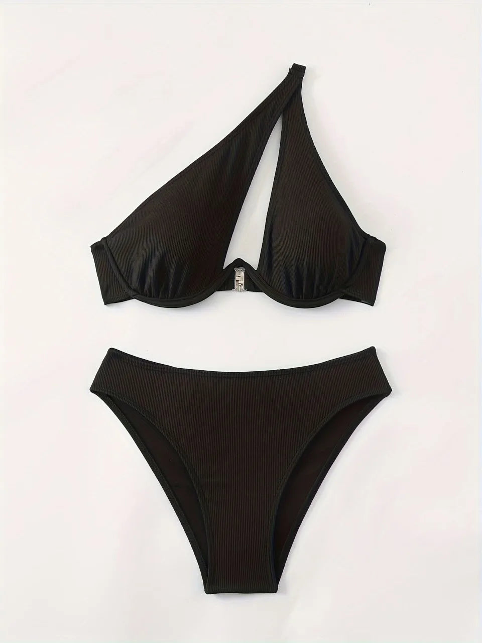 Sophisticated Bikini With a Clean Classic Look