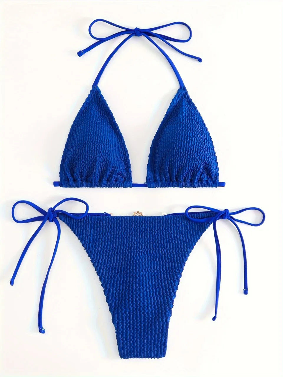Beautifully Finished Bikini in a Timeless Design