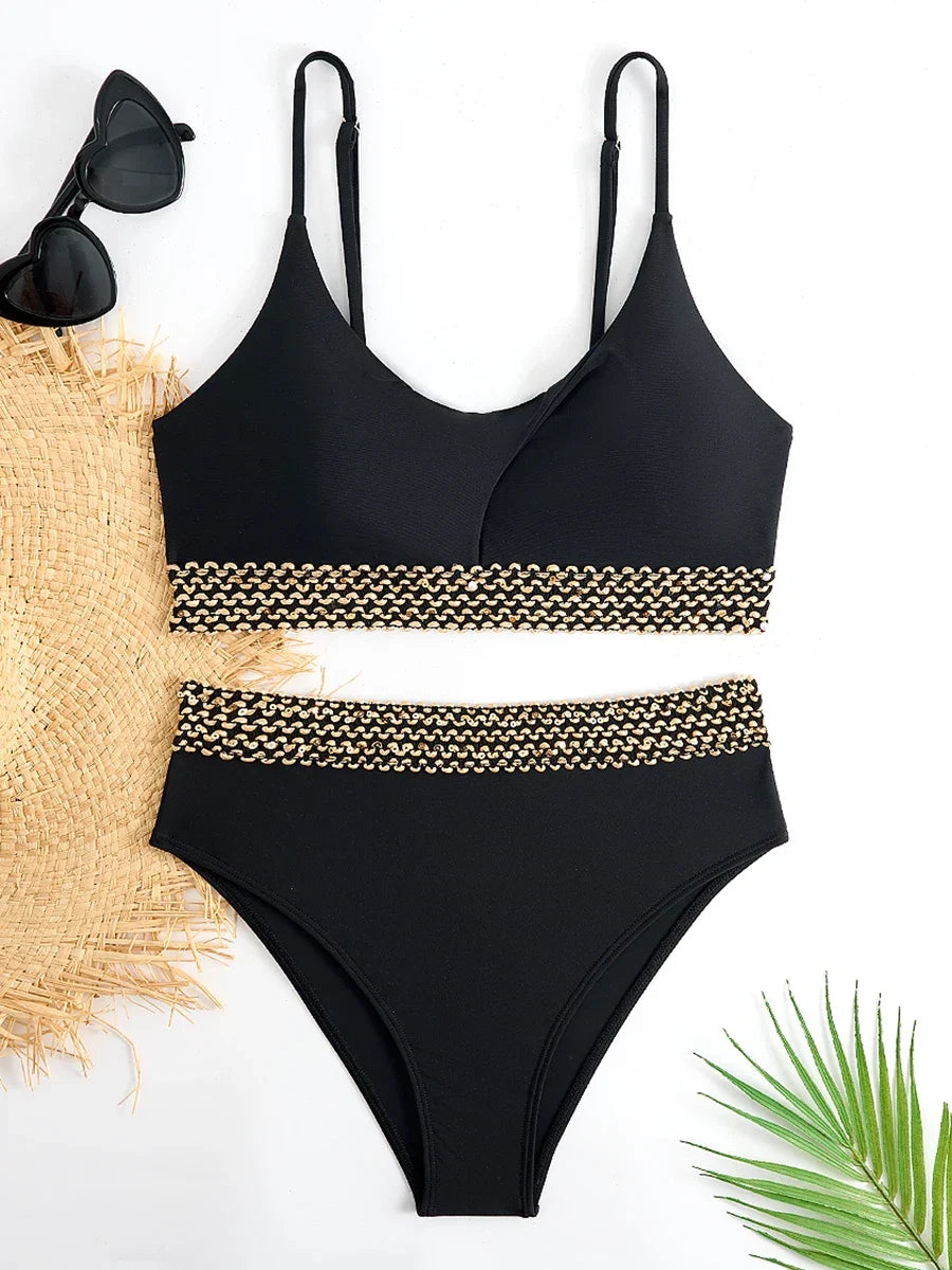 Casually Bikini With a Refined Edge