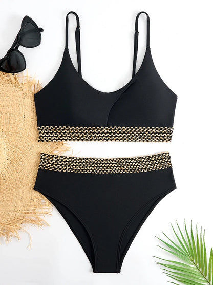 Casually Bikini With a Refined Edge