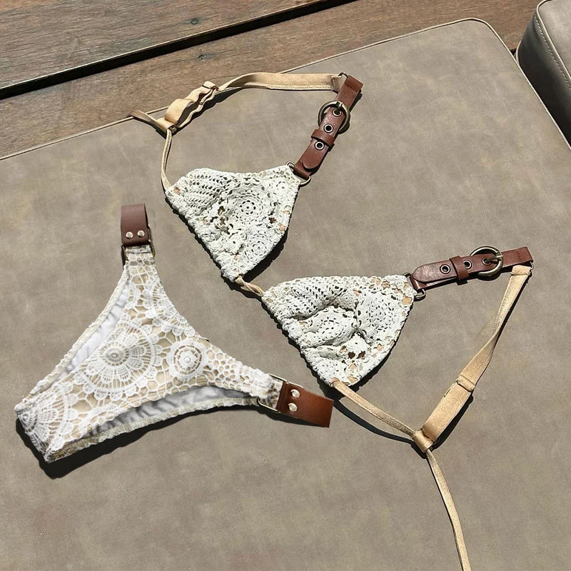 Beautifully Finished Bikini in a Timeless Design