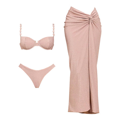 Beautifully Finished Bikini in a Timeless Design