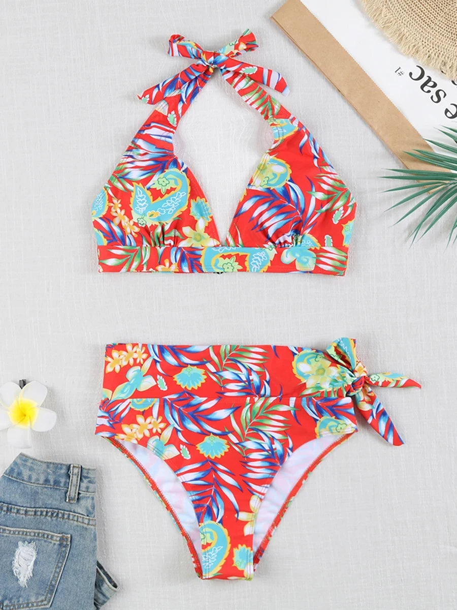 Beautifully Finished Bikini in a Timeless Design