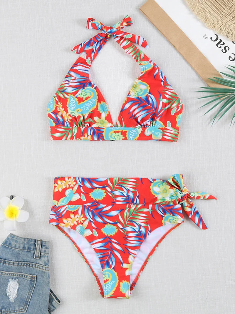 Beautifully Finished Bikini in a Timeless Design