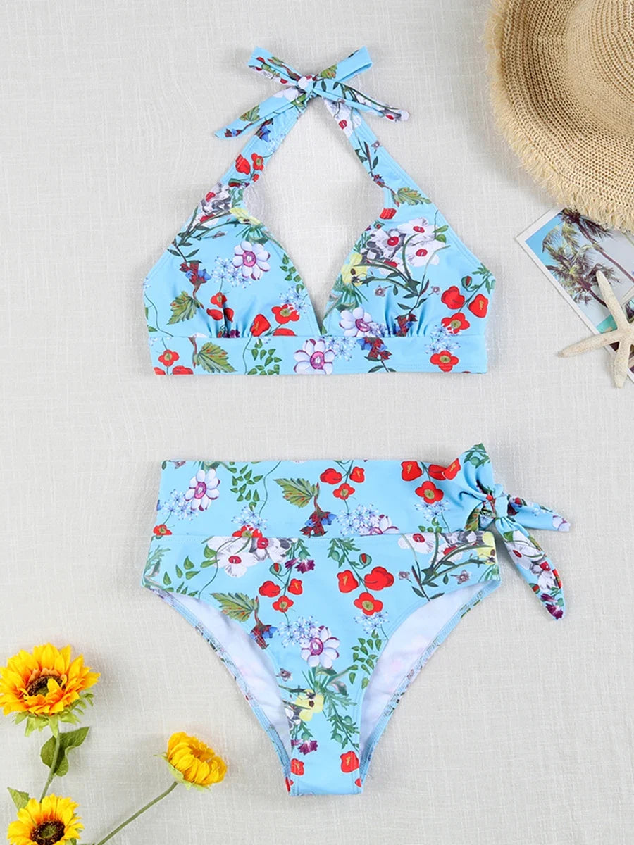 Beautifully Finished Bikini in a Timeless Design
