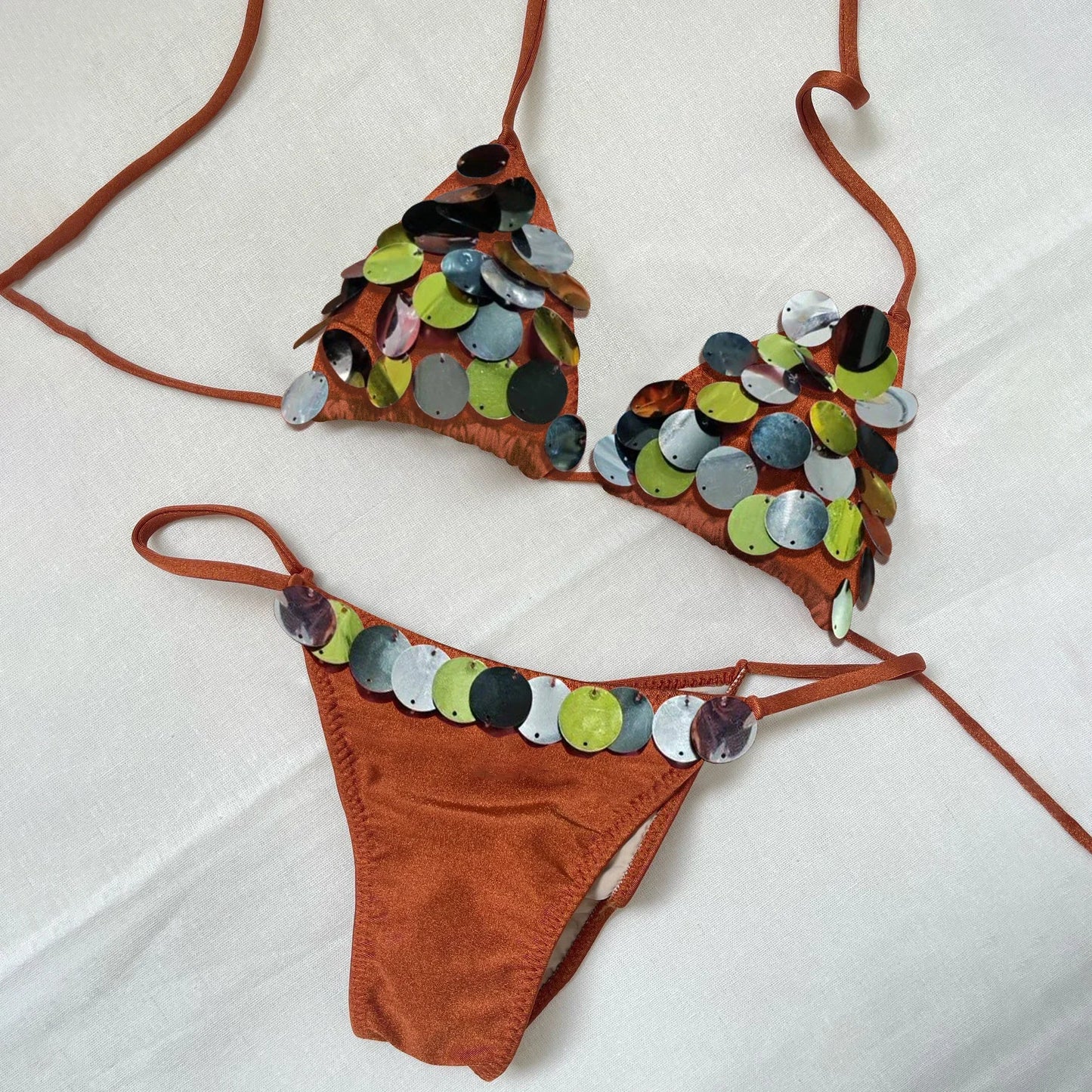 Beautifully Finished Bikini in a Timeless Design