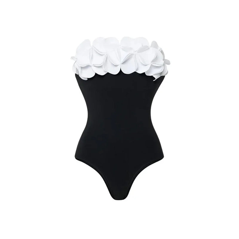 Casually Bathing Suit With a Refined Edge