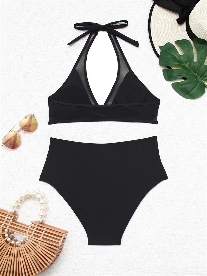 Beautifully Finished Bikini in a Timeless Design