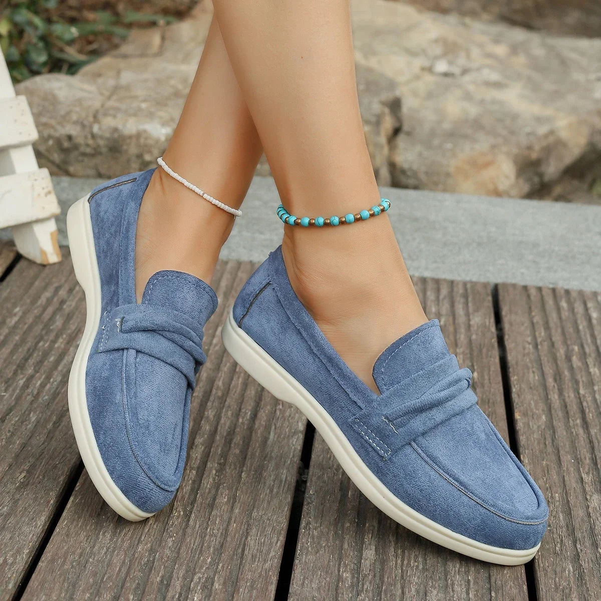 Durable and Supportive Orthopedic Sneakers