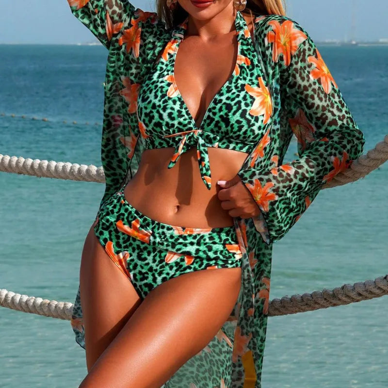 Effortlessly Bathing Suit With a Timeless Design