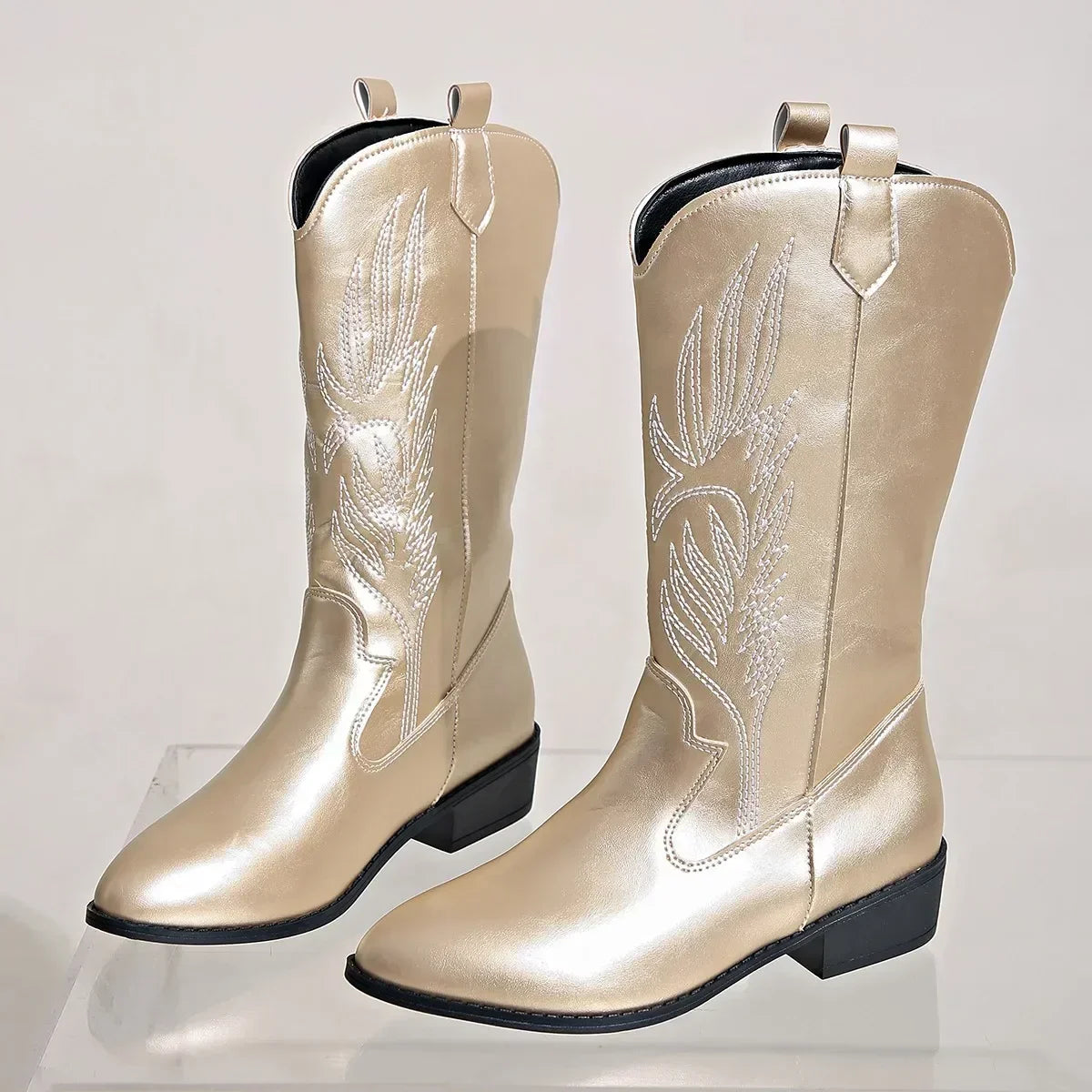 Comfortable and Fashionable Orthopedic Boots
