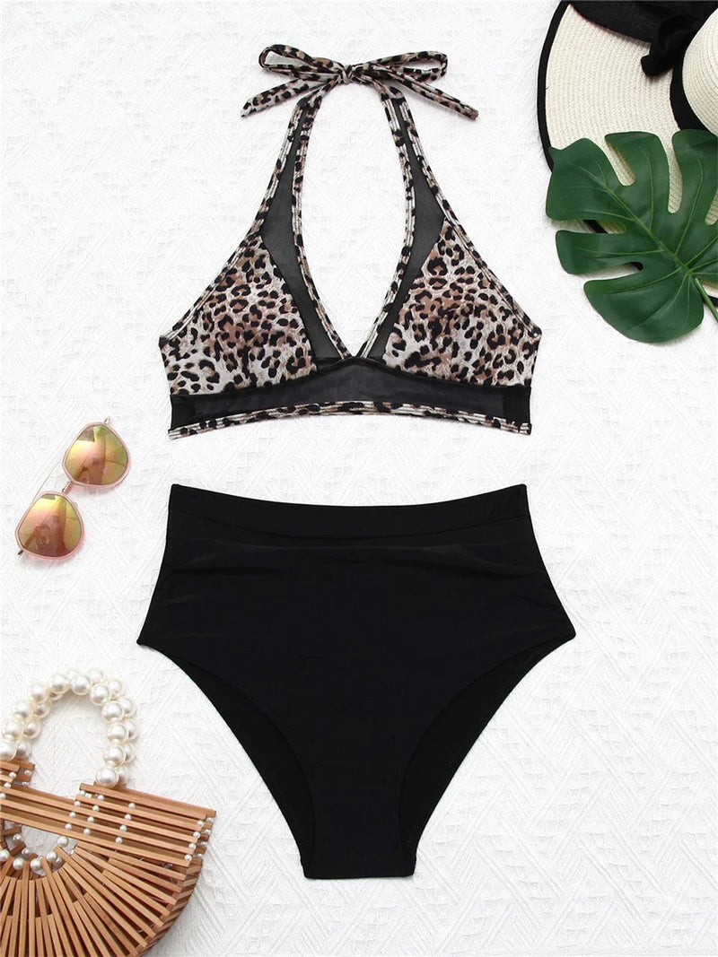 Beautifully Finished Bikini in a Timeless Design