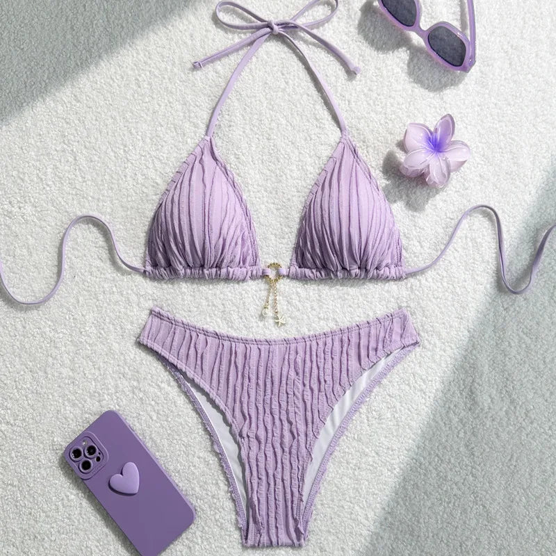 Effortlessly Bathing Suit With a Timeless Design