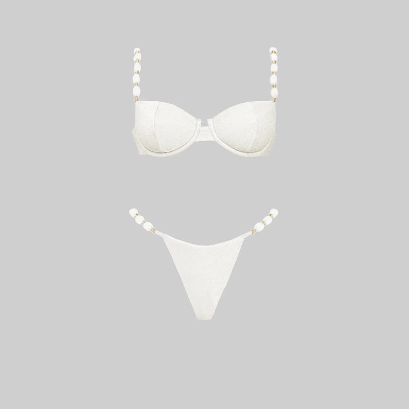 Beautifully Finished Bikini in a Timeless Design