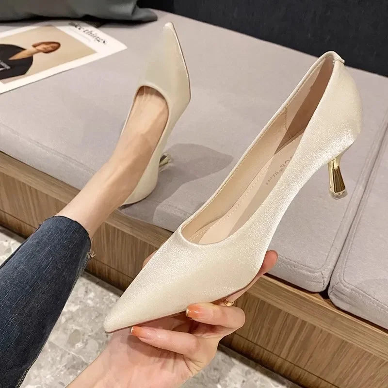 Tailored and Comfortable Orthopedic Heels