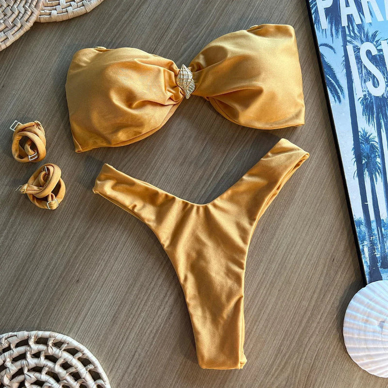 Casually Bathing Suit With a Refined Edge