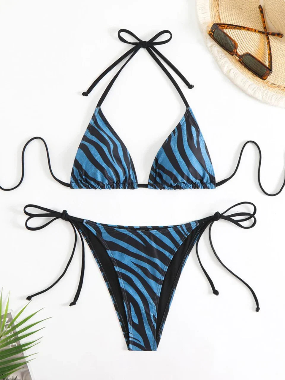 Casually Bikini With a Refined Edge