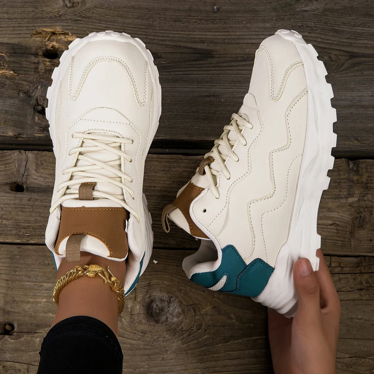Durable and Supportive Orthopedic Sneakers