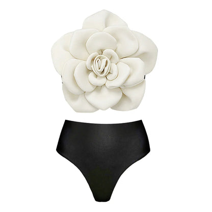 Beautifully Finished Bikini in a Timeless Design