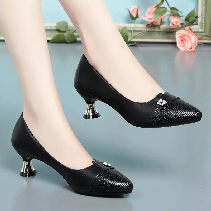 Tailored and Comfortable Orthopedic Heels