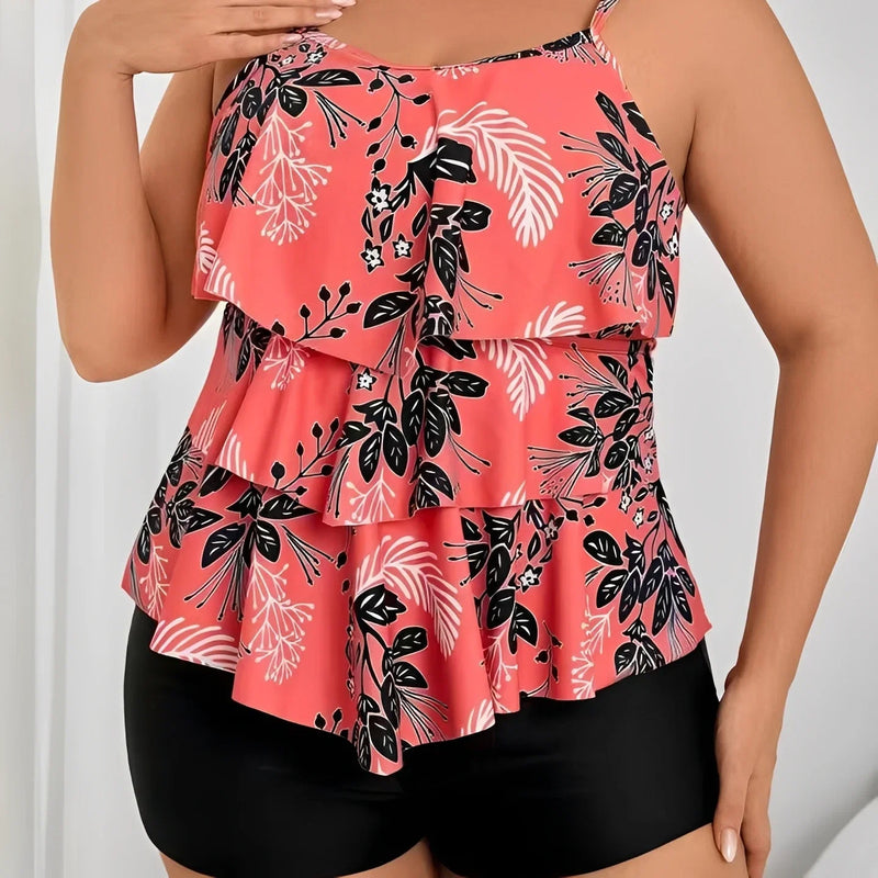 Finely Styled Swimsuit With a Classic Look