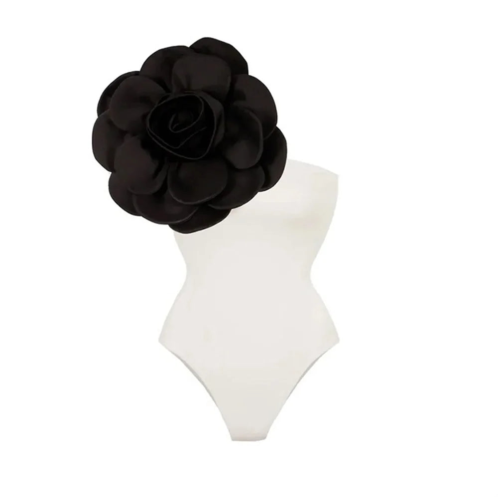 Effortlessly Bathing Suit With a Timeless Design