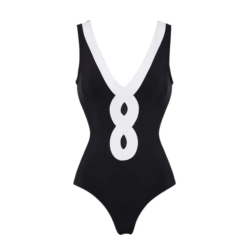 Finely Styled Swimsuit With a Classic Look