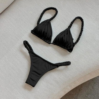 Casually Bathing Suit With a Refined Edge