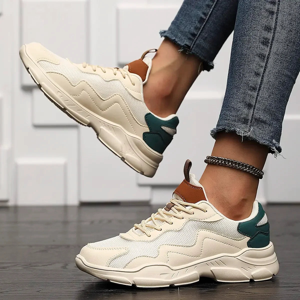 Comfortable and Fashionable Orthopedic Sneakers