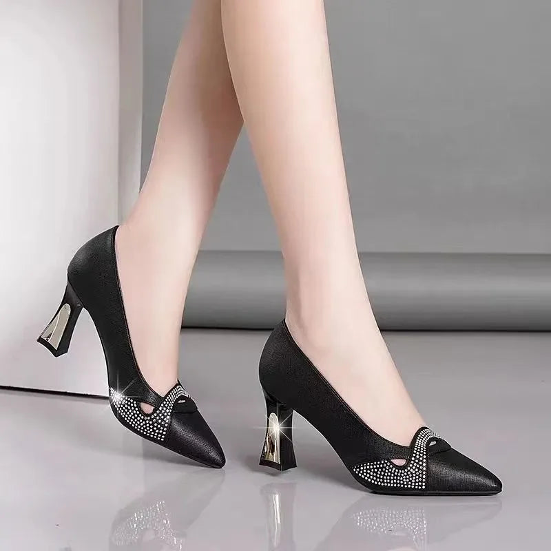 Tailored and Comfortable Orthopedic Heels