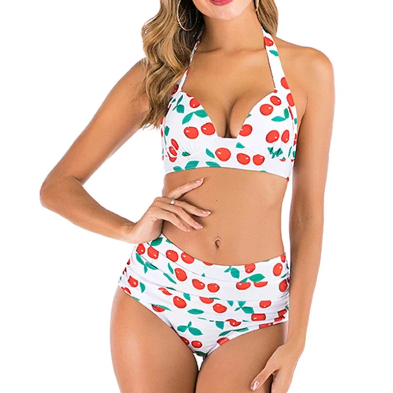 Casually Bikini With a Refined Edge